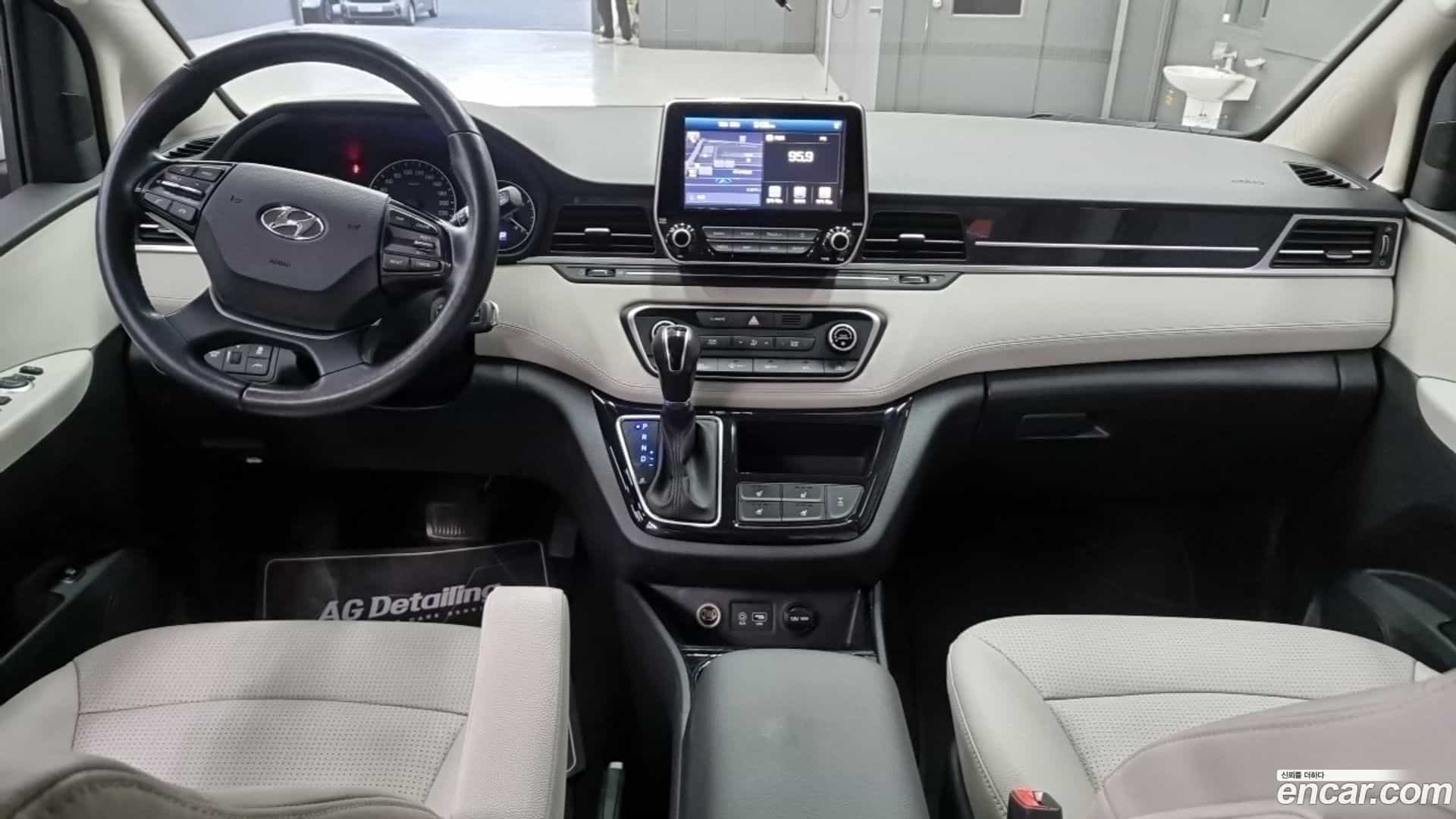 Starex Hyundai 2019.6-INNER-007