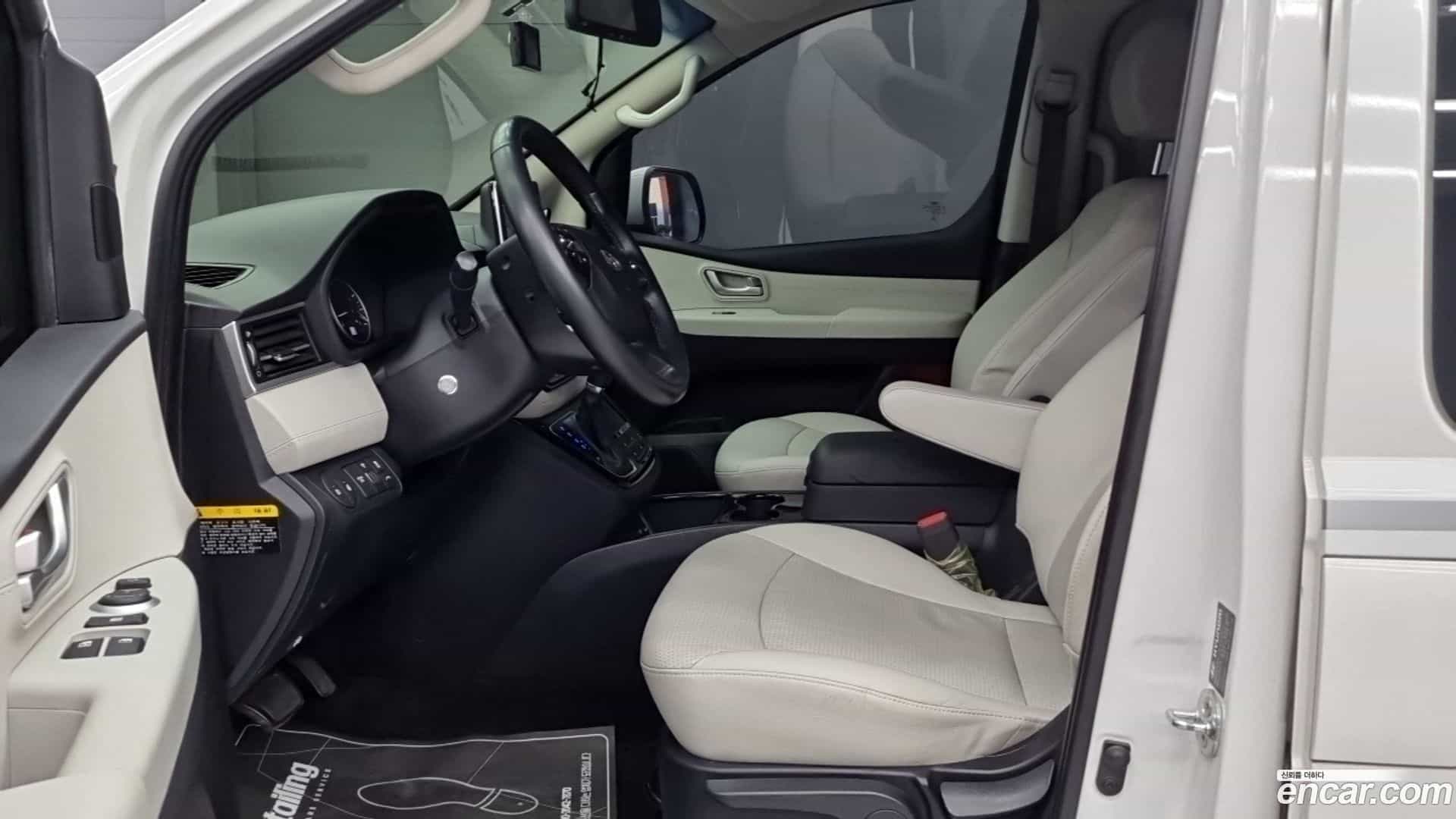 Starex Hyundai 2019.6-INNER-010