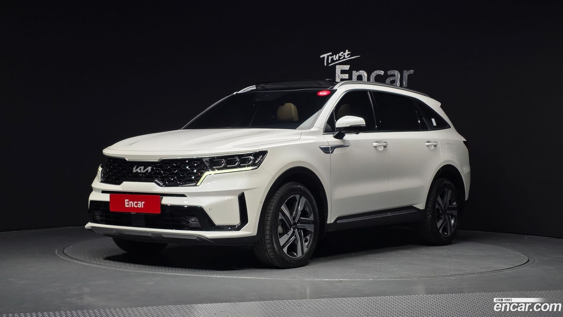 Main__Slider__Photo:Sorento Kia 2022.4-0