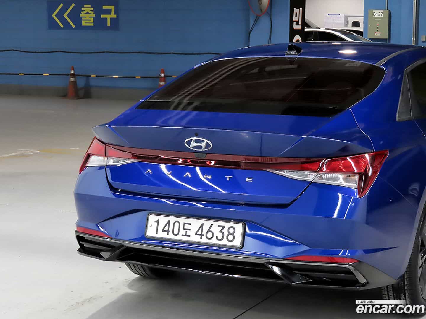 AVANTE Hyundai 2022.11-OPTION-021