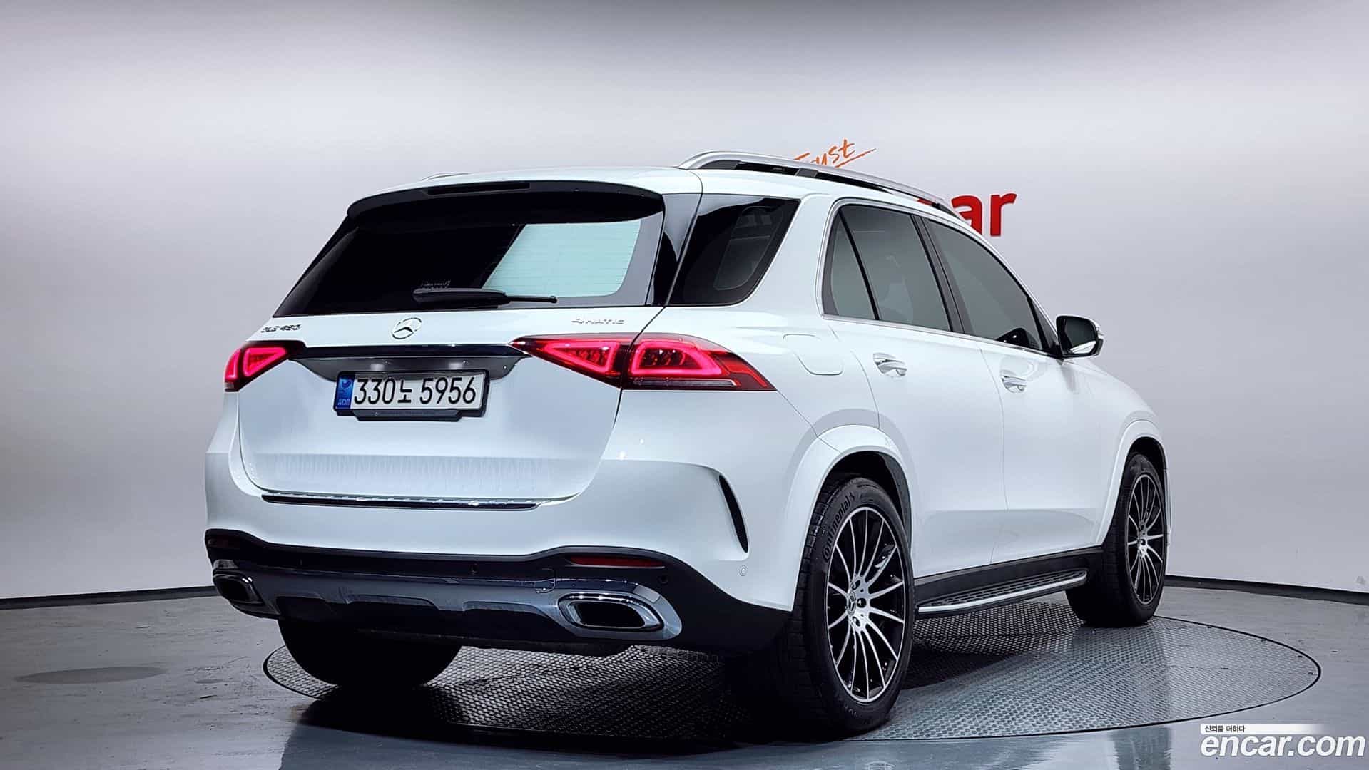 GLE-Class Mercedes-Benz 2021.10-OUTER-002