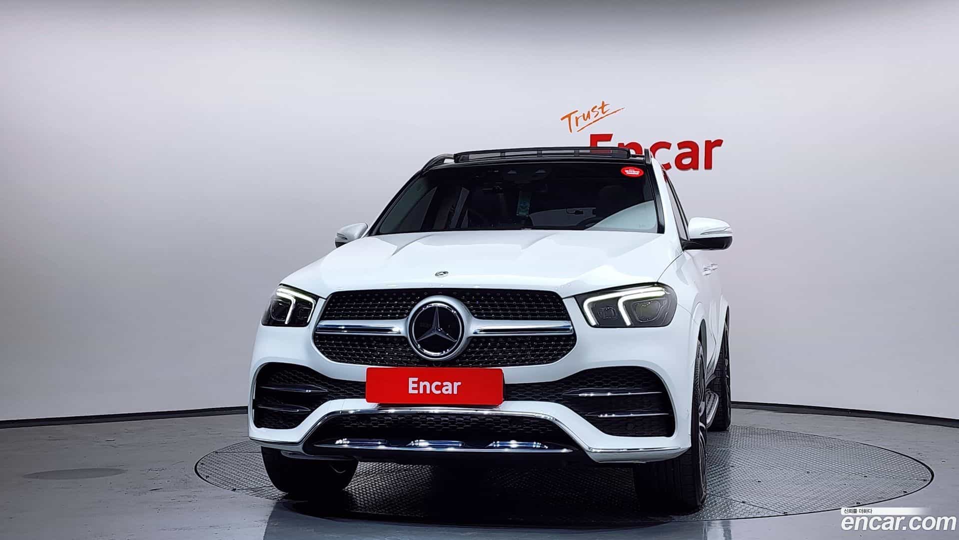 GLE-Class Mercedes-Benz 2021.10-OUTER-003