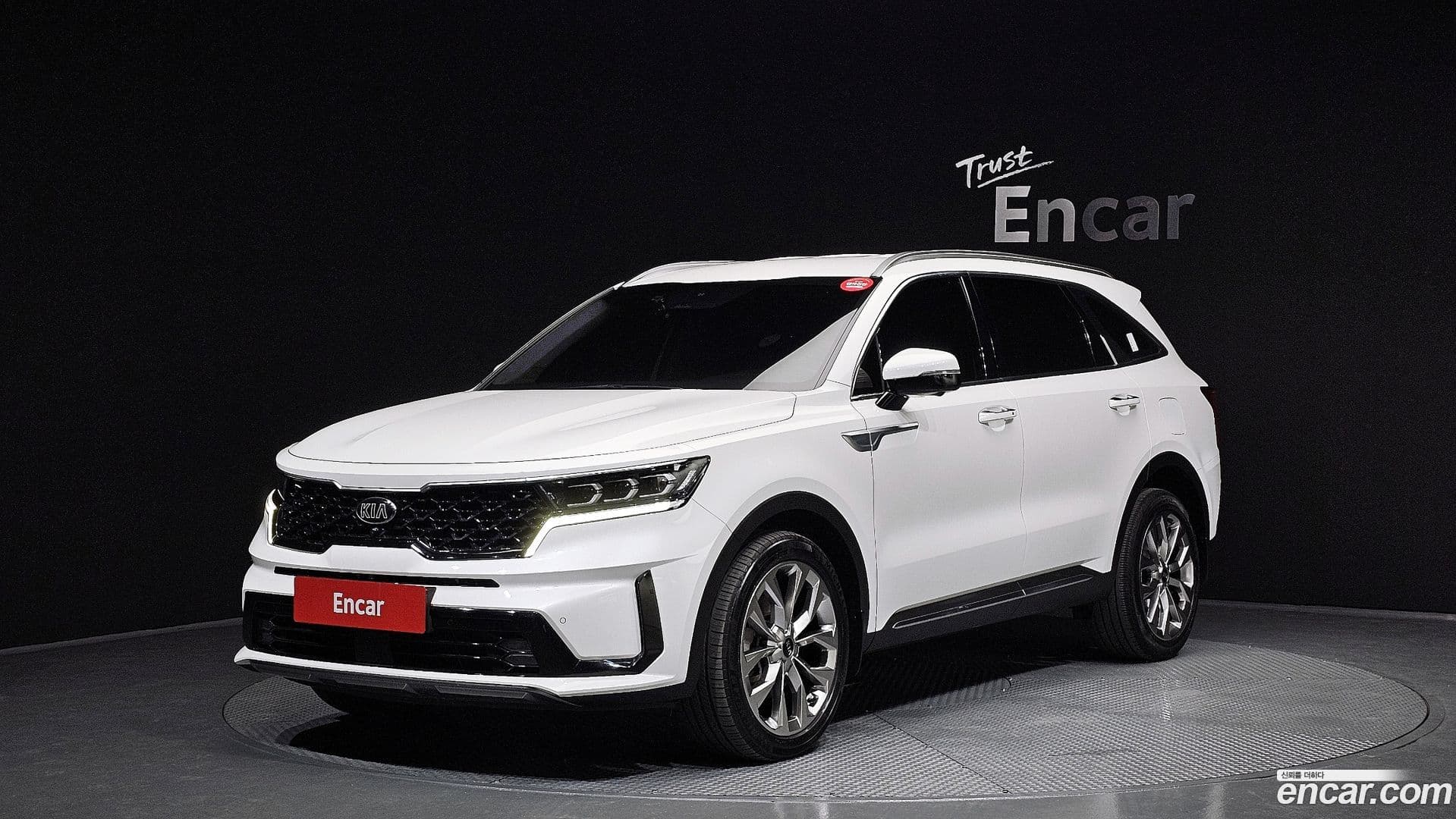Main__Slider__Photo:Sorento Kia 2020.6-0