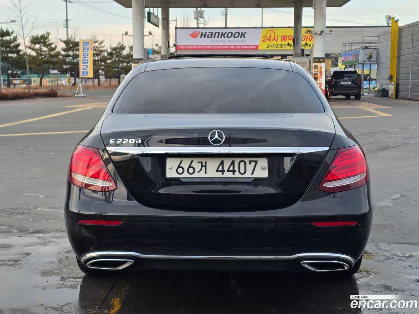 E-Class Mercedes-Benz 2018.0-OUTER-004