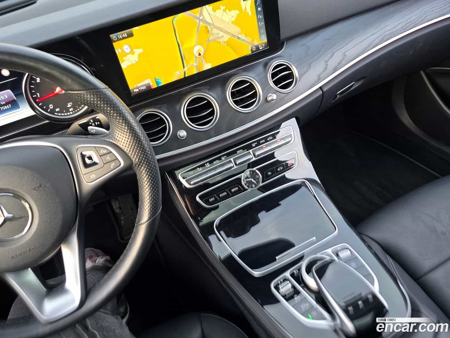 E-Class Mercedes-Benz 2018.0-OPTION-024
