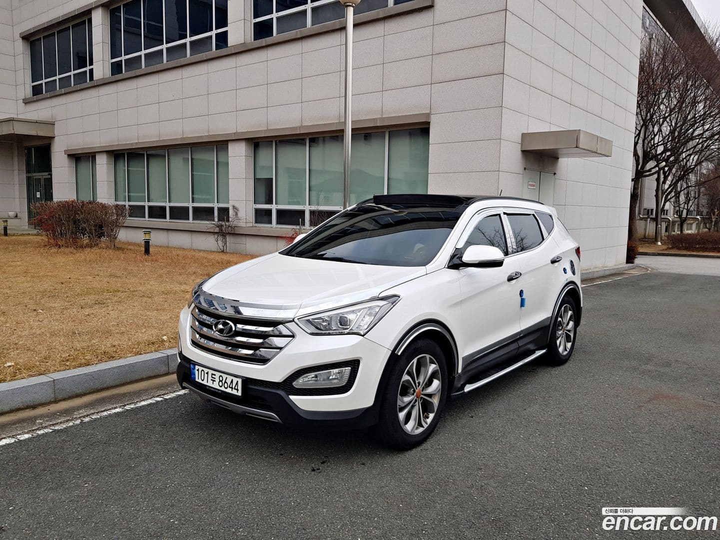Main__Slider__Photo:Santafe Hyundai 2014.4-0