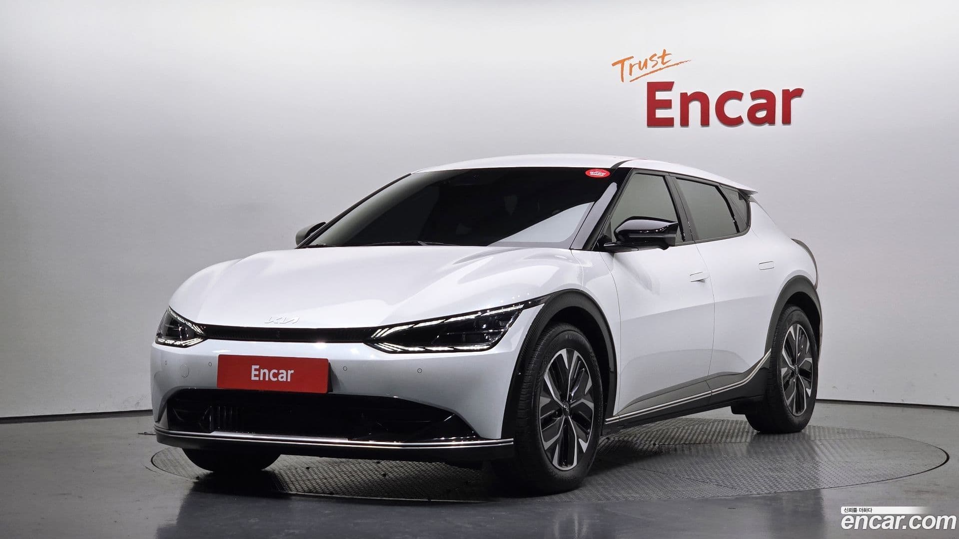 Main__Slider__Photo:EV6 Kia 2021.8-0