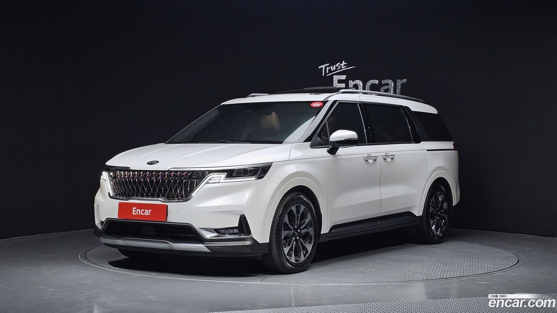 Main__Slider__Photo:Canival Kia 2020.10-0