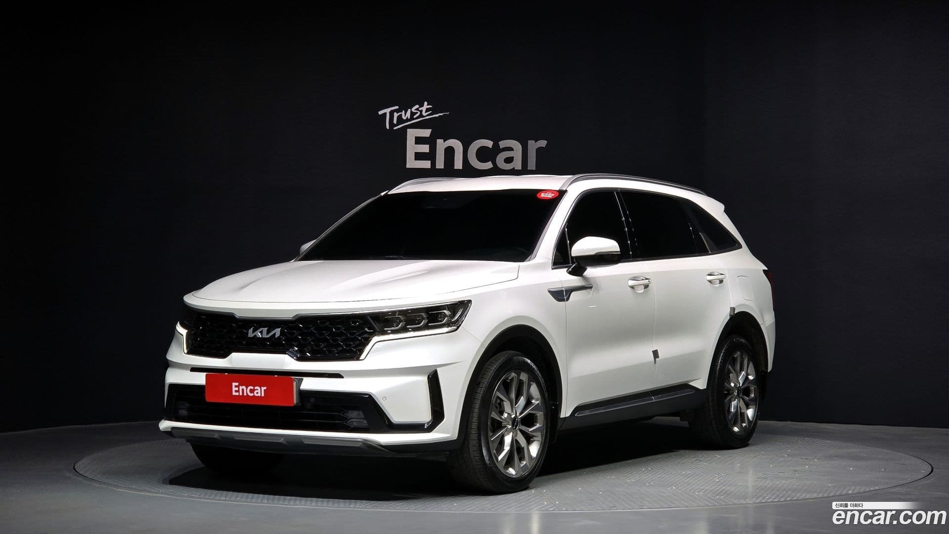 Main__Slider__Photo:Sorento Kia 2021.11-0