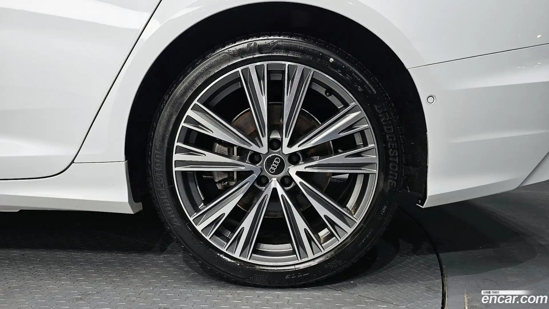 A6 Audi 2022.10-OUTER-005