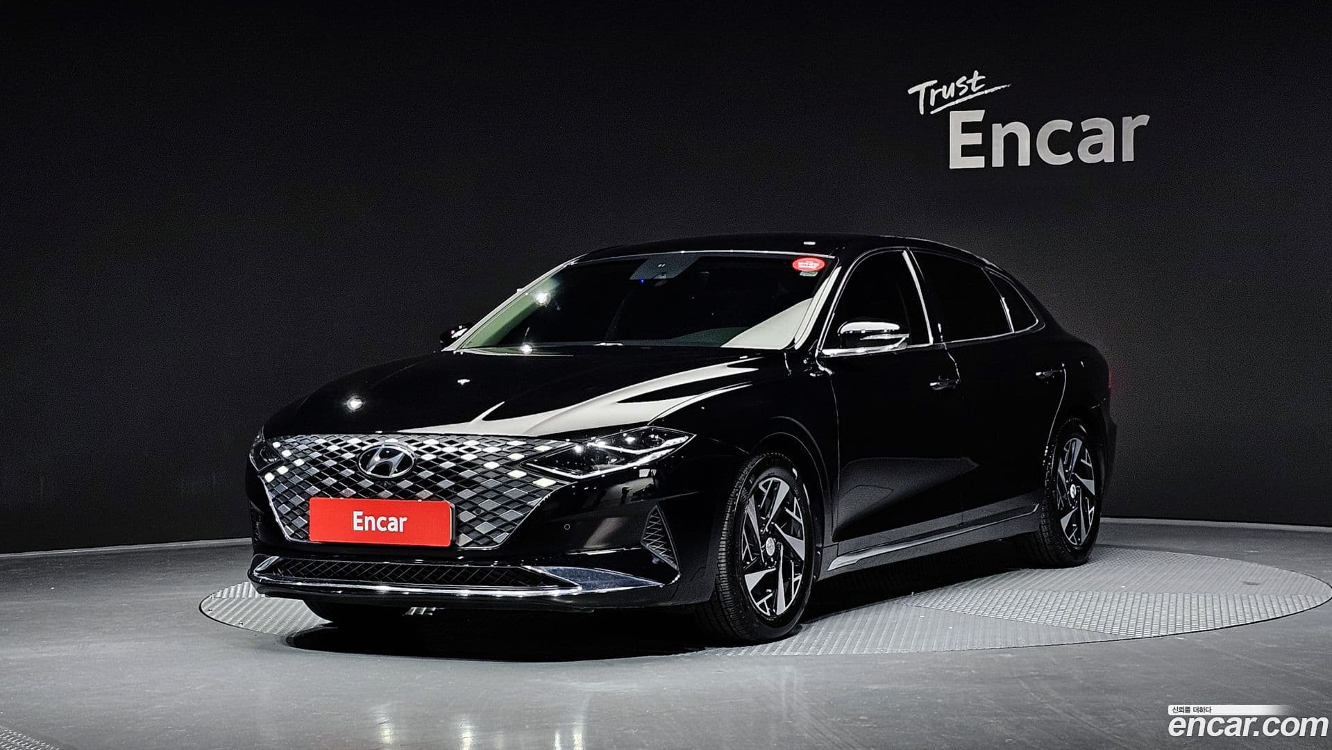 Main__Slider__Photo:Grandeur Hyundai 2020.9-0