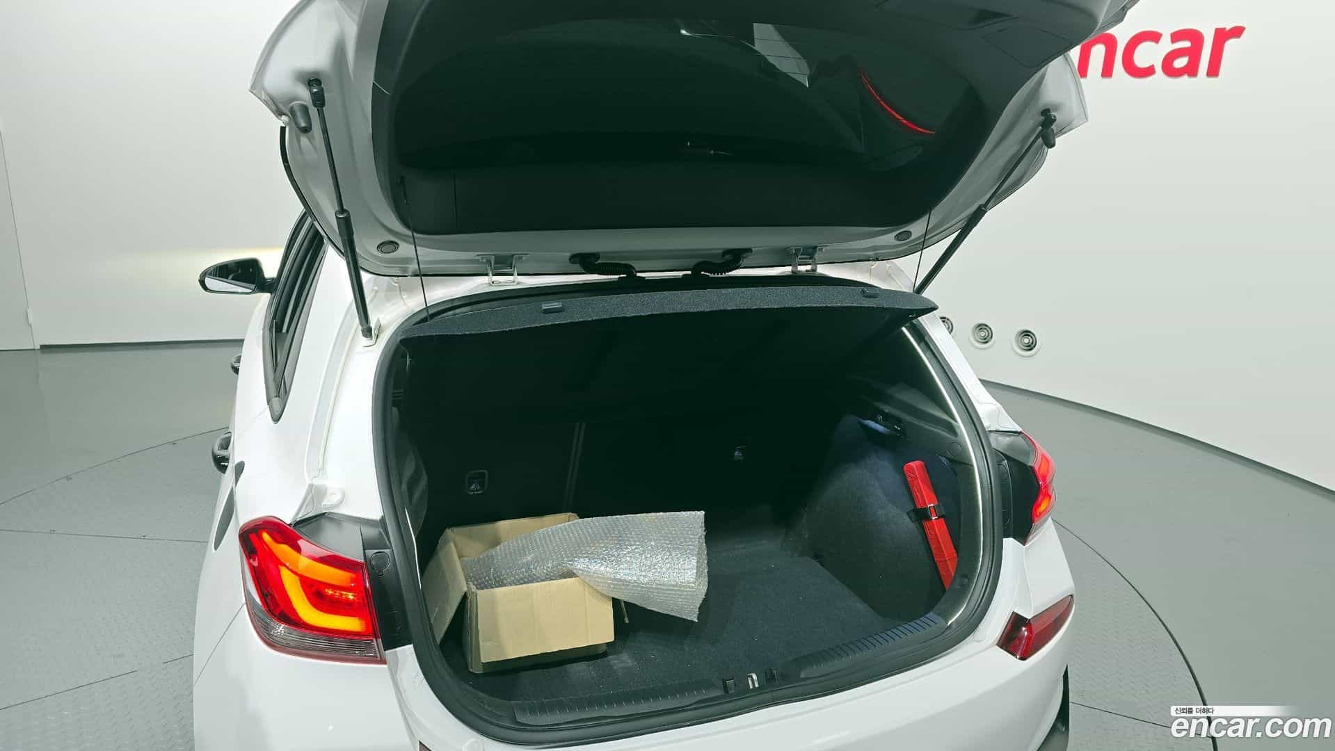 i30 Hyundai 2020.7-OPTION-024