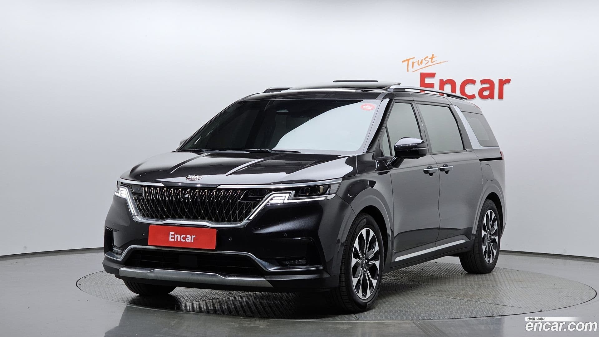 Main__Slider__Photo:Canival Kia 2021.0-0