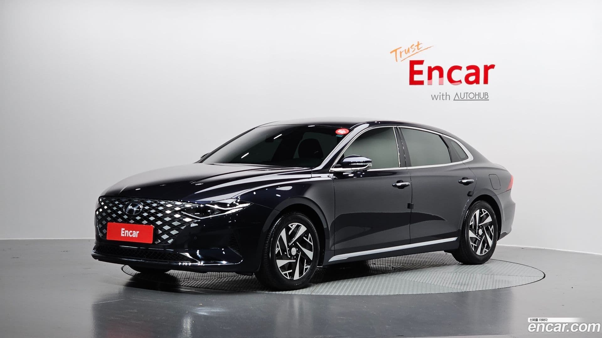 Main__Slider__Photo:Grandeur Hyundai 2020.4-0