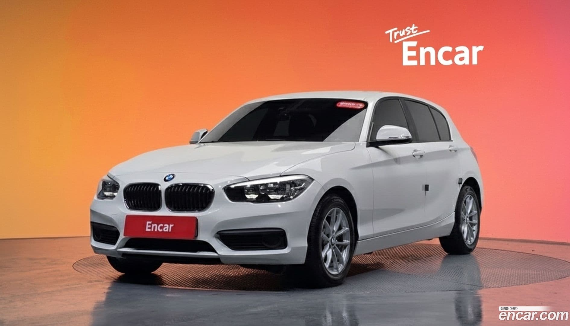 Main__Slider__Photo:1-Series BMW 2017.4-0