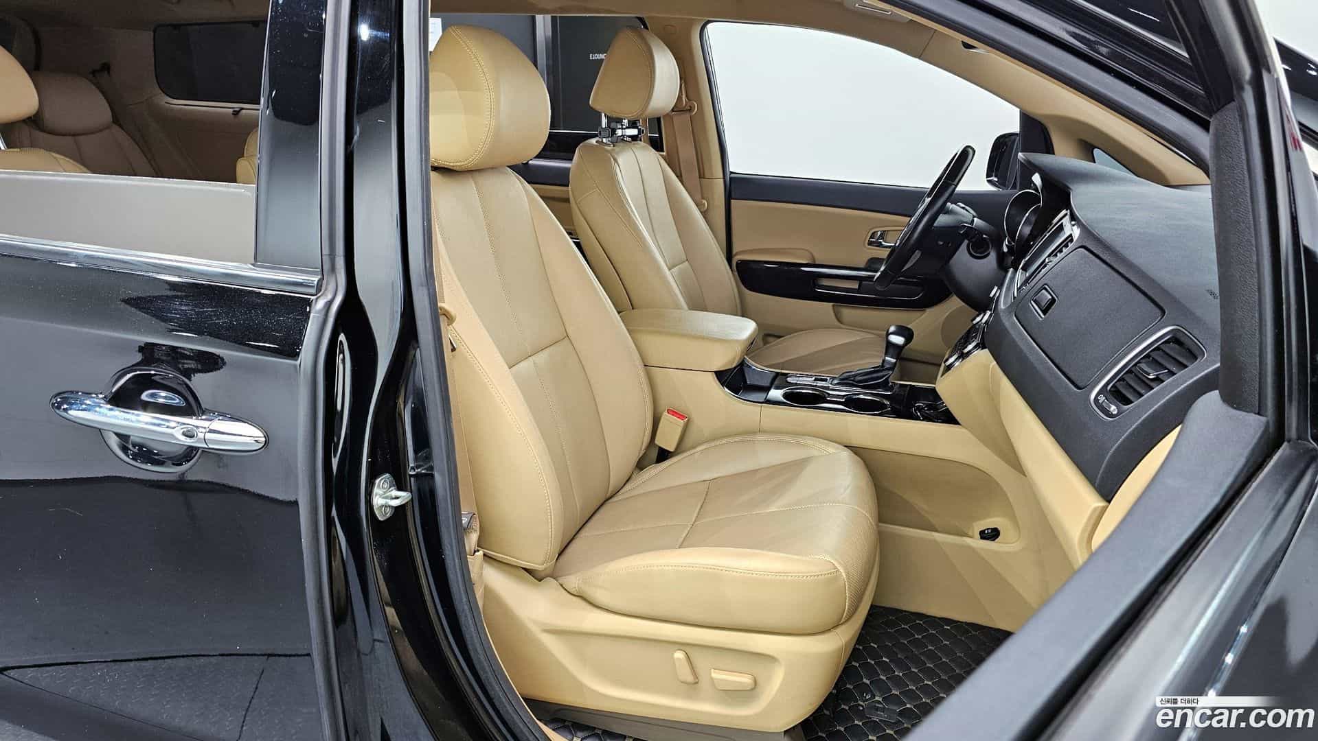 Canival Kia 2019.0-INNER-010