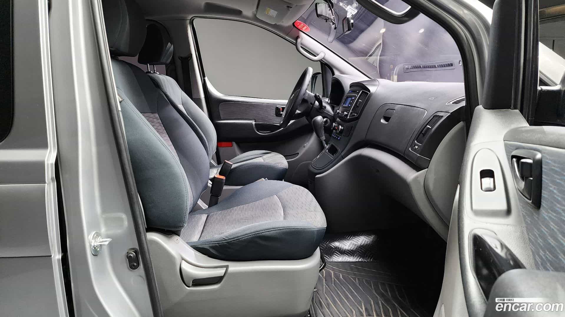 Starex Hyundai 2016.5-INNER-010