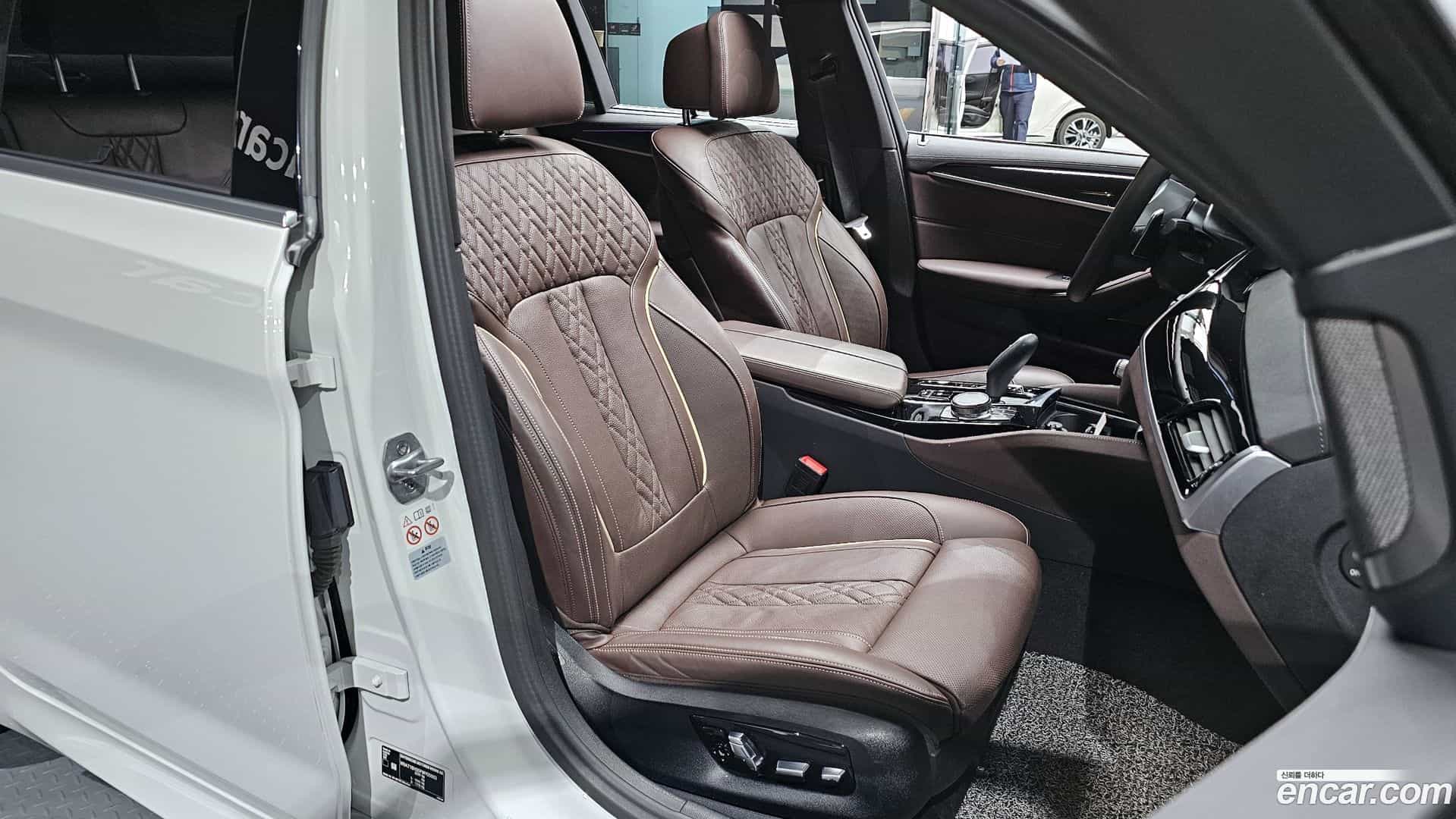 5-Series BMW 2023.3-INNER-010