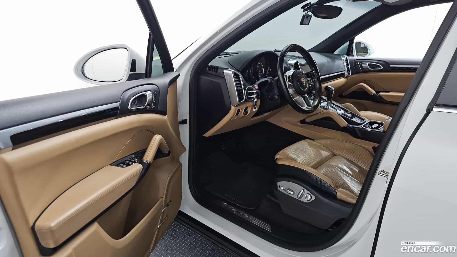 Cayenne Porsche 2016.5-INNER-010