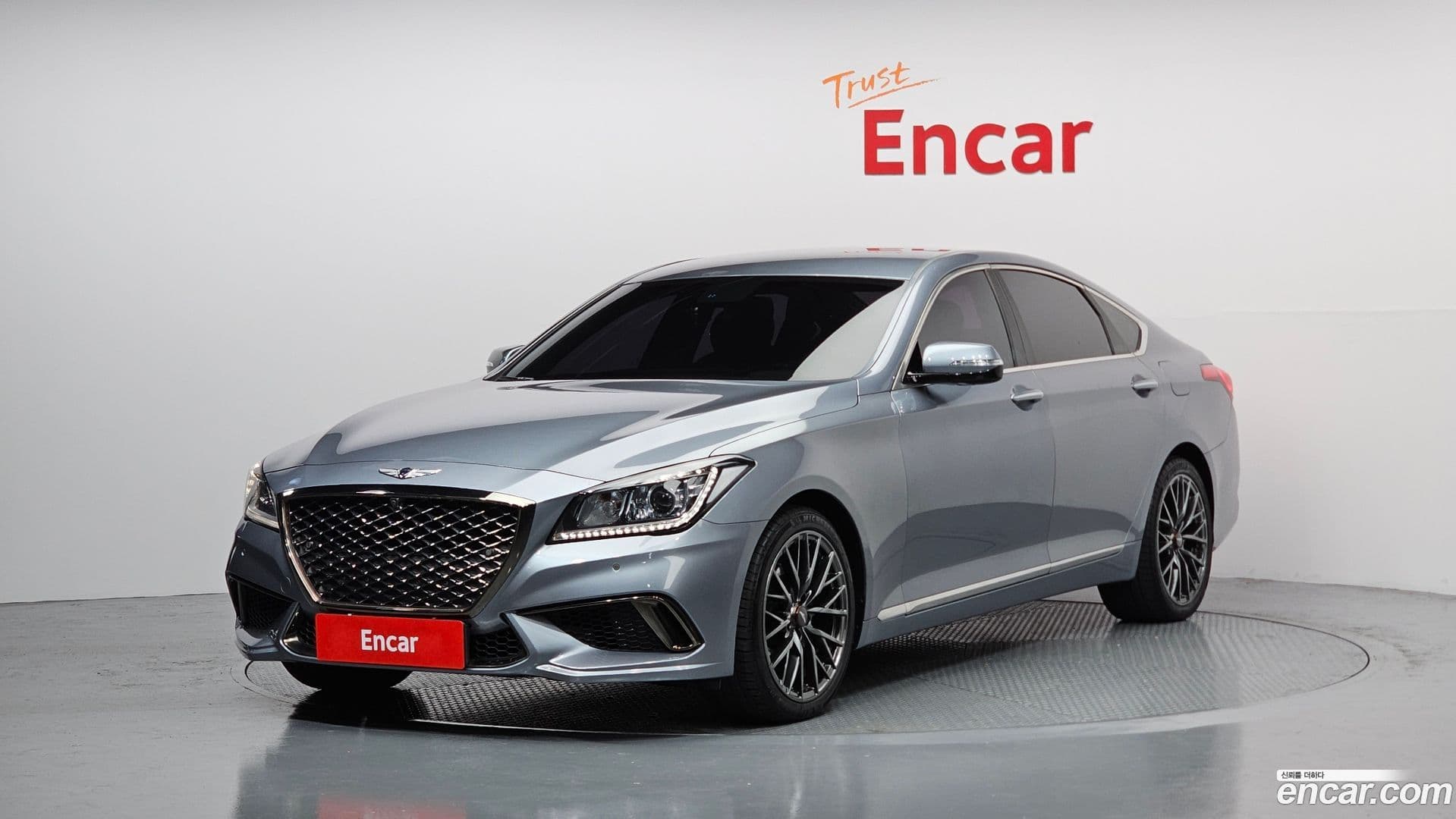 Main__Slider__Photo:Genesis Hyundai 2014.2-0