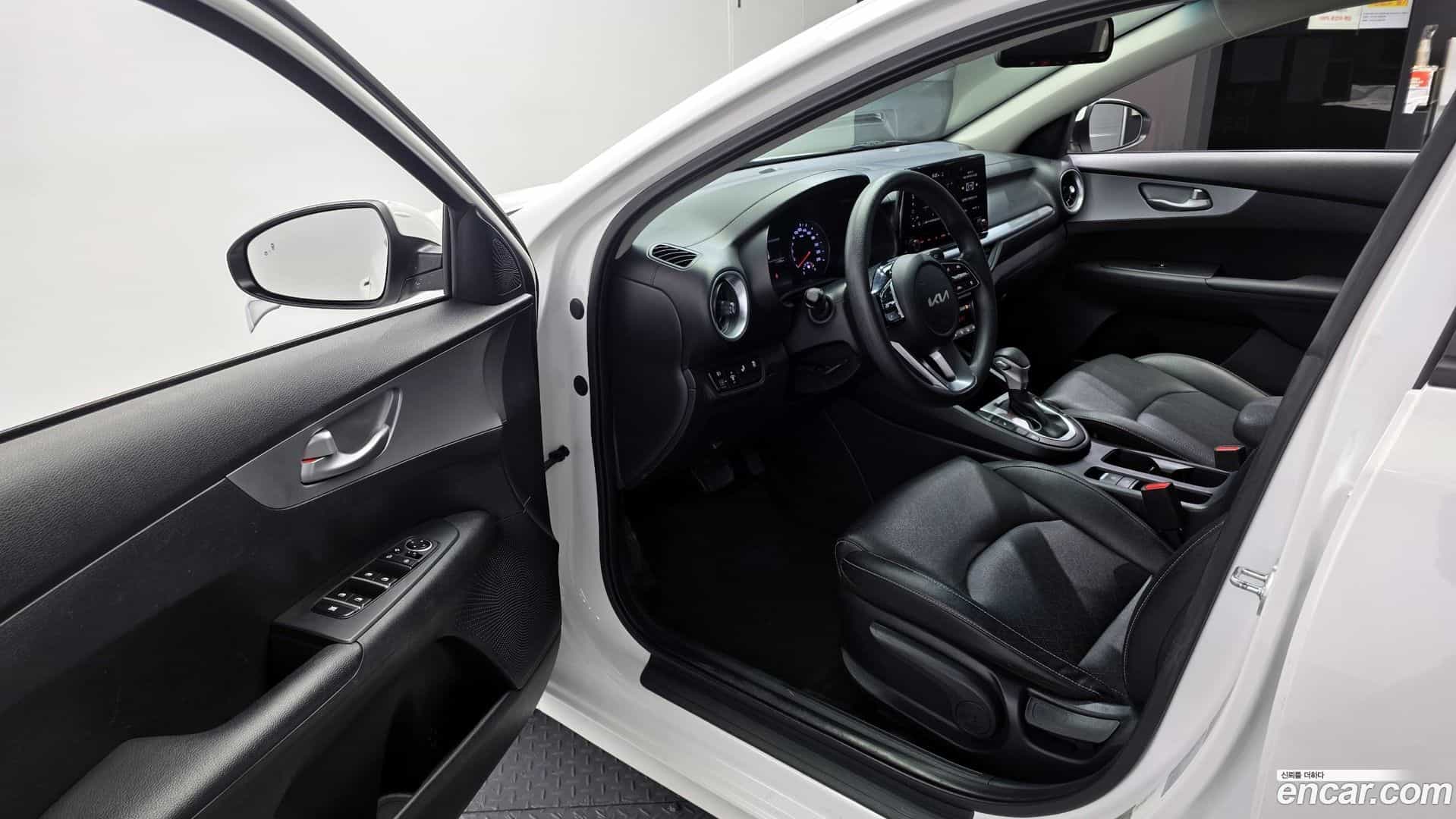 K3 Kia 2022.2-INNER-010