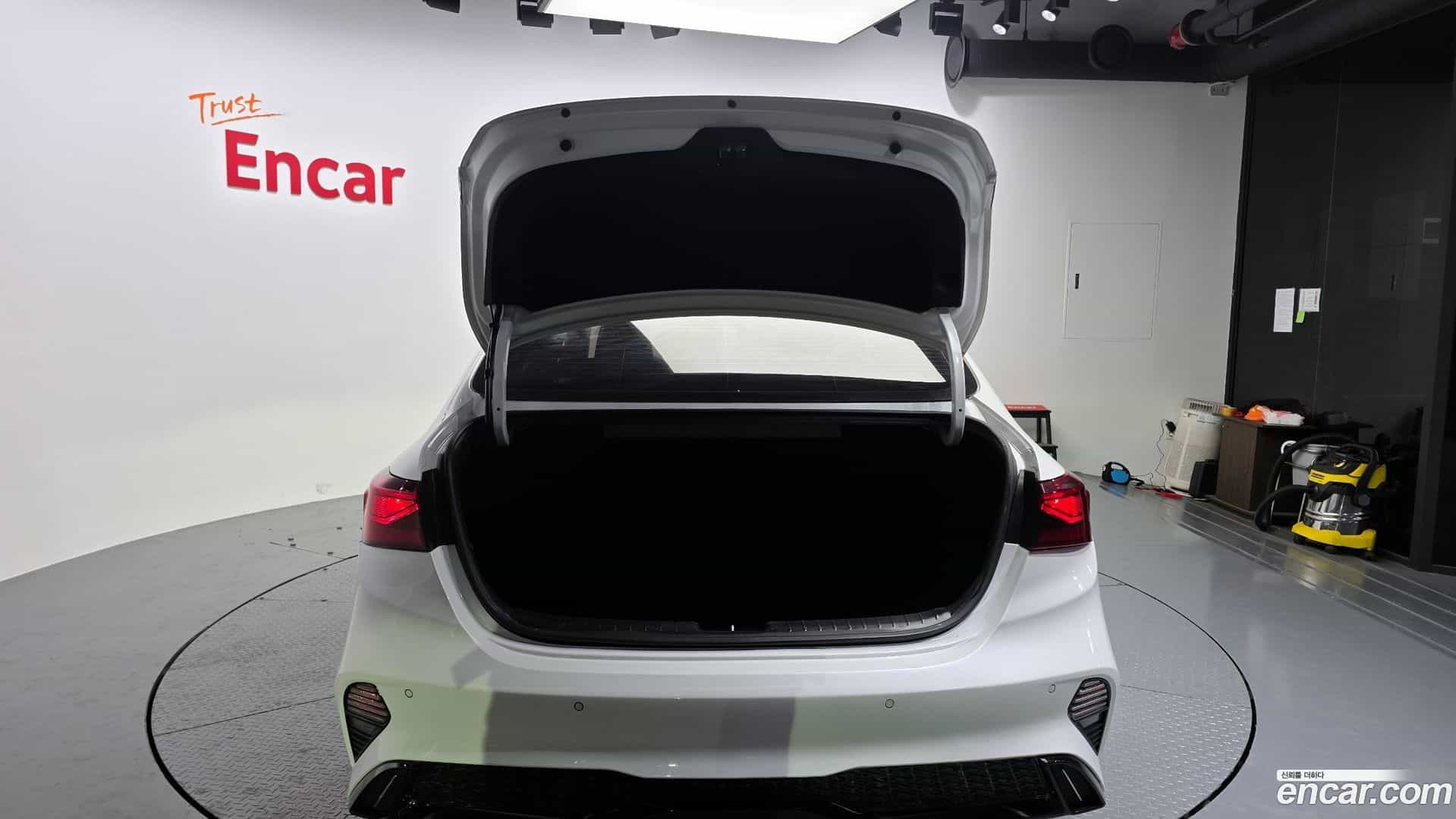 K3 Kia 2022.2-OPTION-024