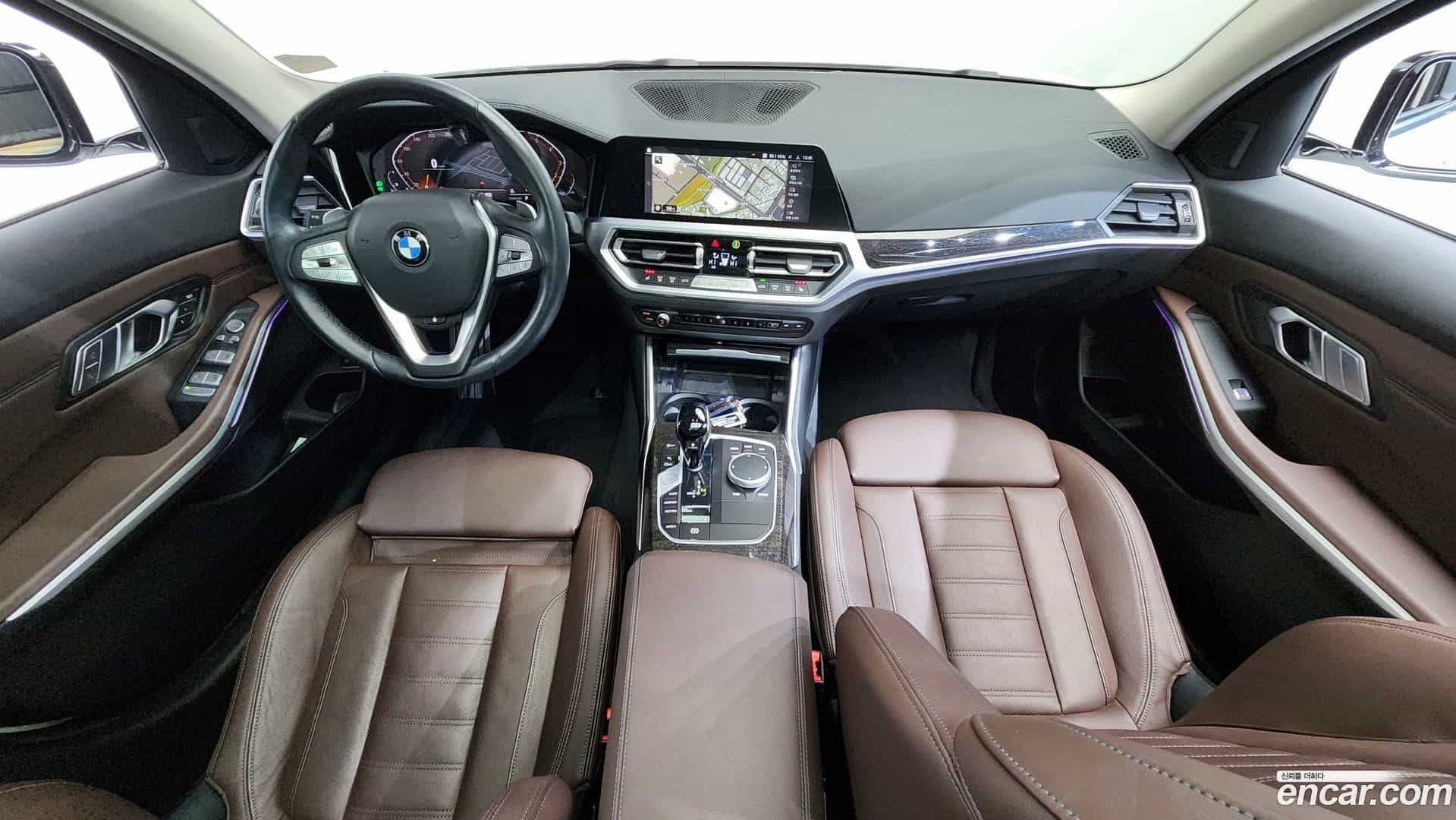 3-Series BMW 2022.3-INNER-007
