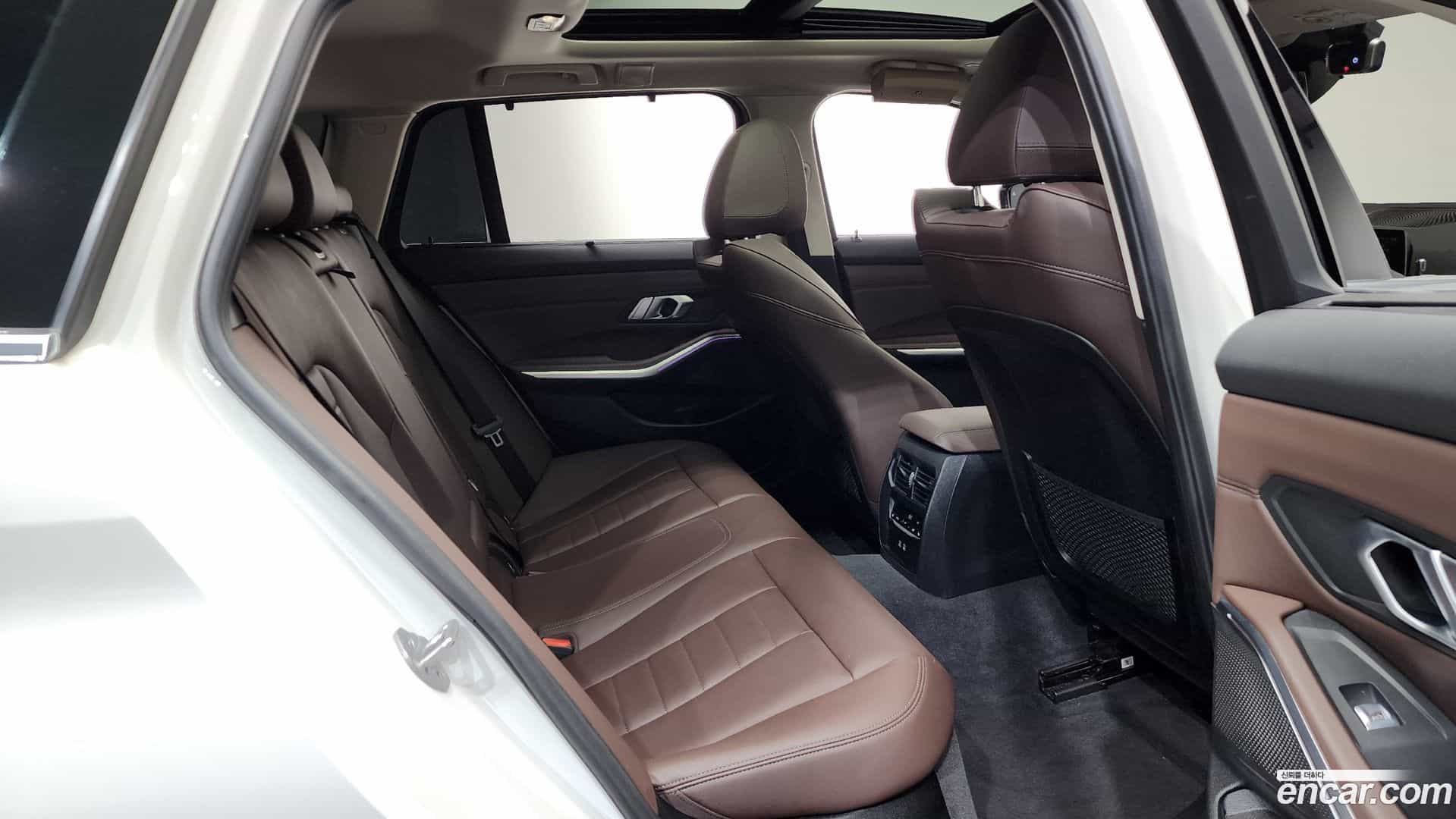 3-Series BMW 2022.3-OPTION-016