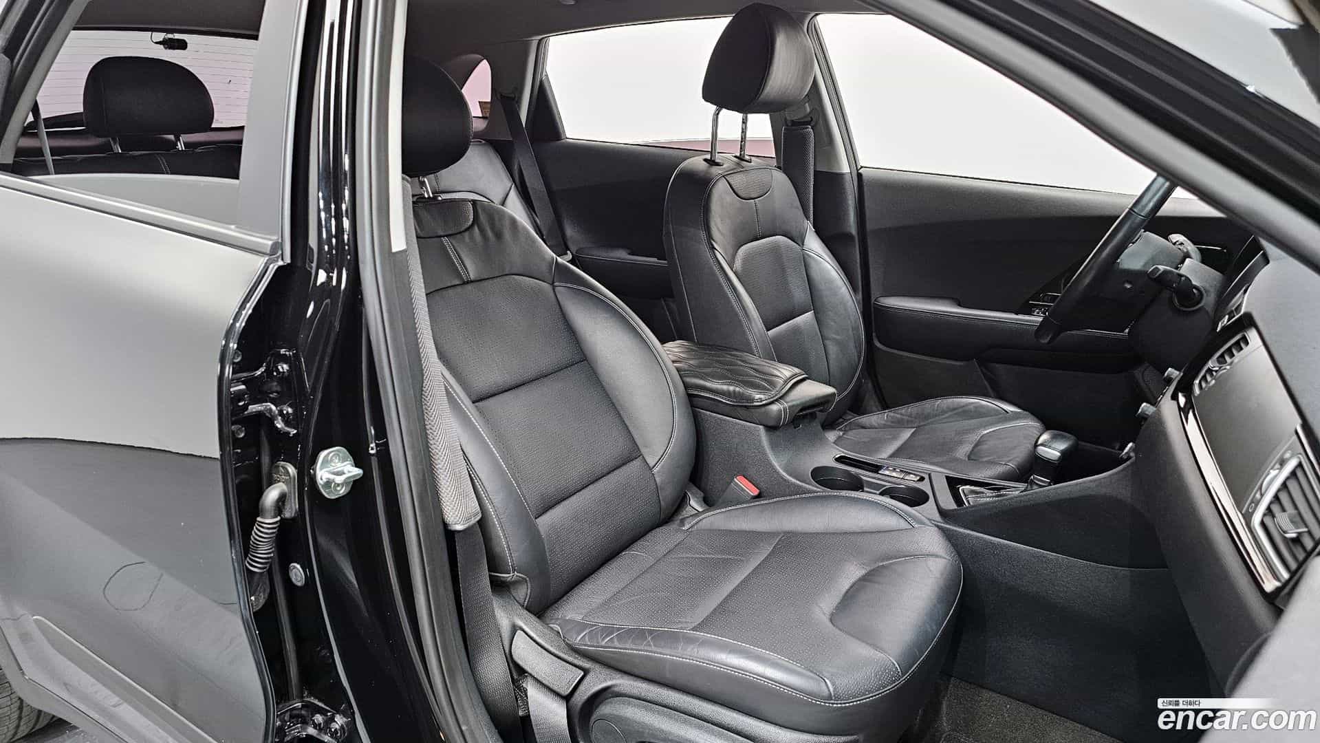 Niro Kia 2016.8-INNER-010