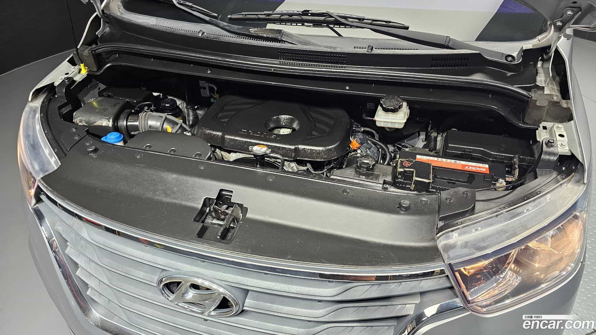 Starex Hyundai 2019.6-INNER-006