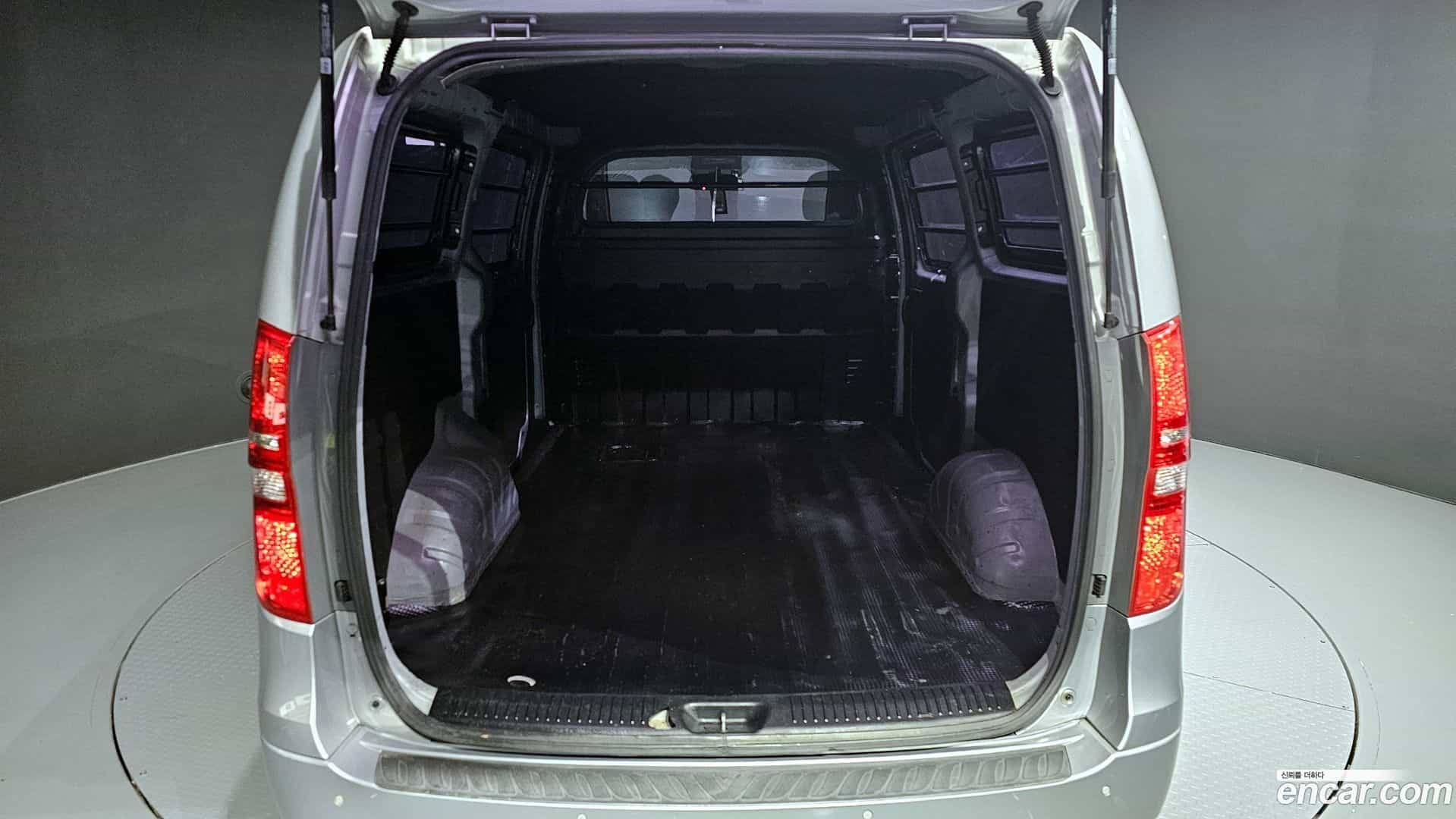 Starex Hyundai 2019.6-OPTION-024