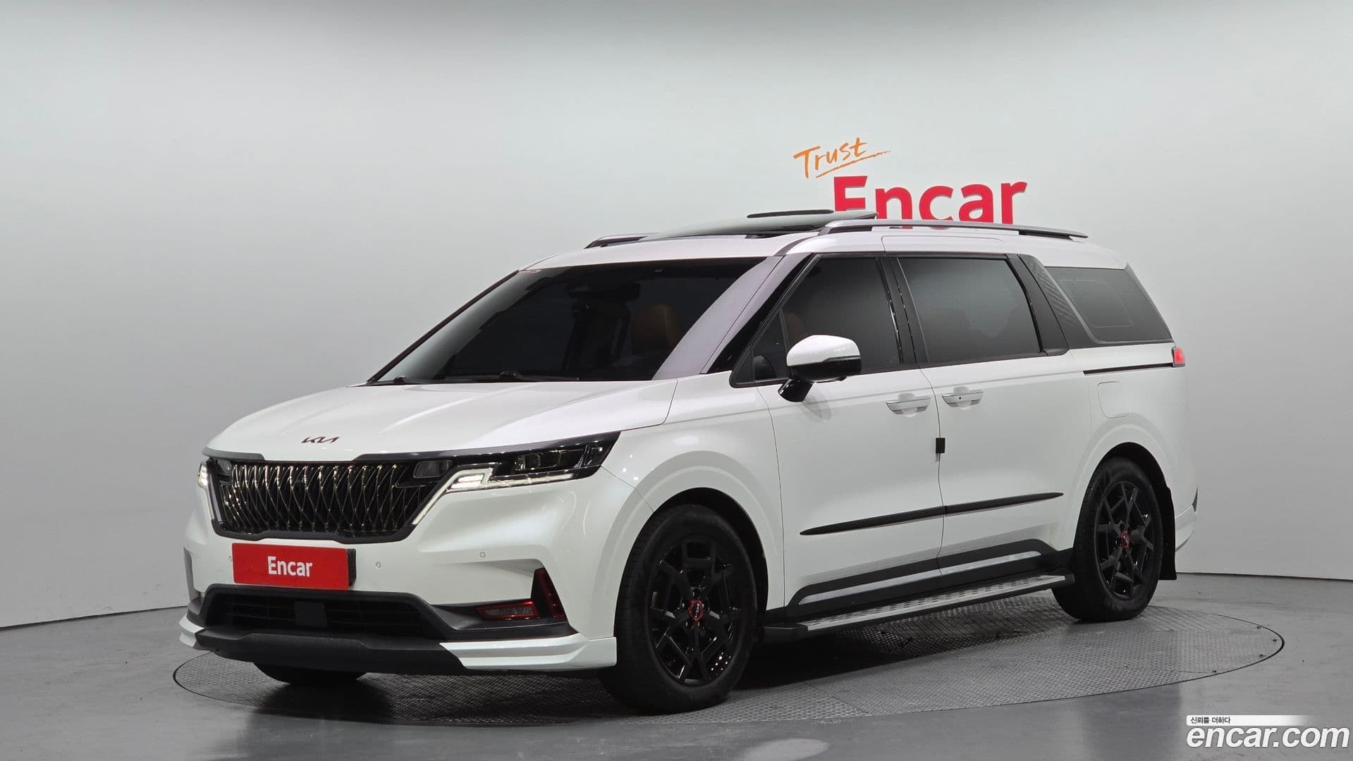 Main__Slider__Photo:Canival Kia 2020.10-0