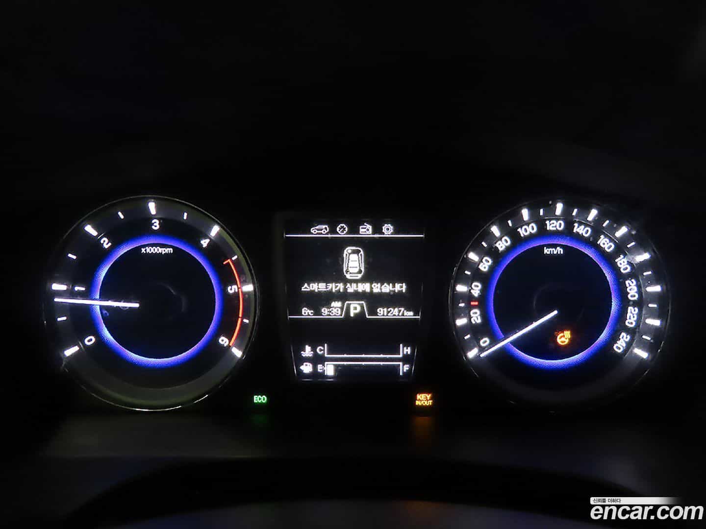 Rexton KG Mobility 2020.11-INNER-009