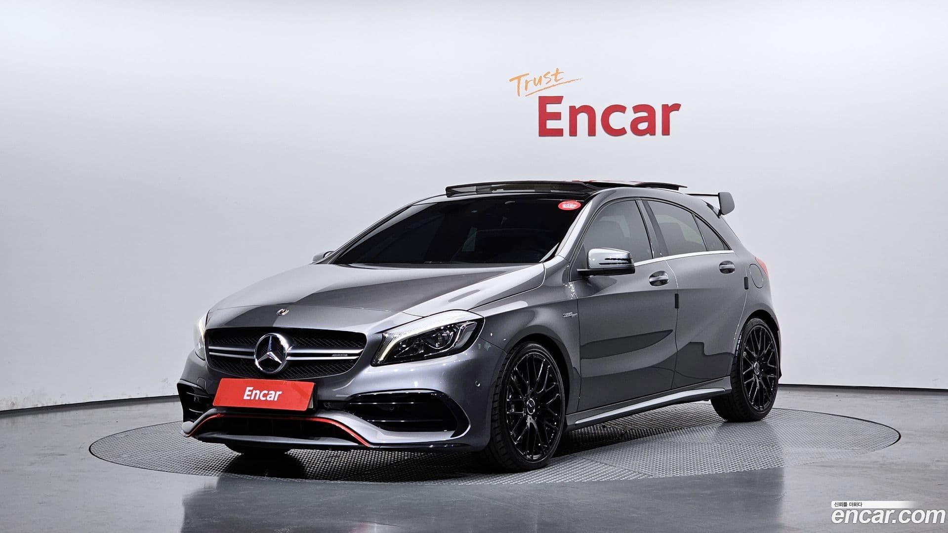Main__Slider__Photo:A-Class Mercedes-Benz 2017.11-0