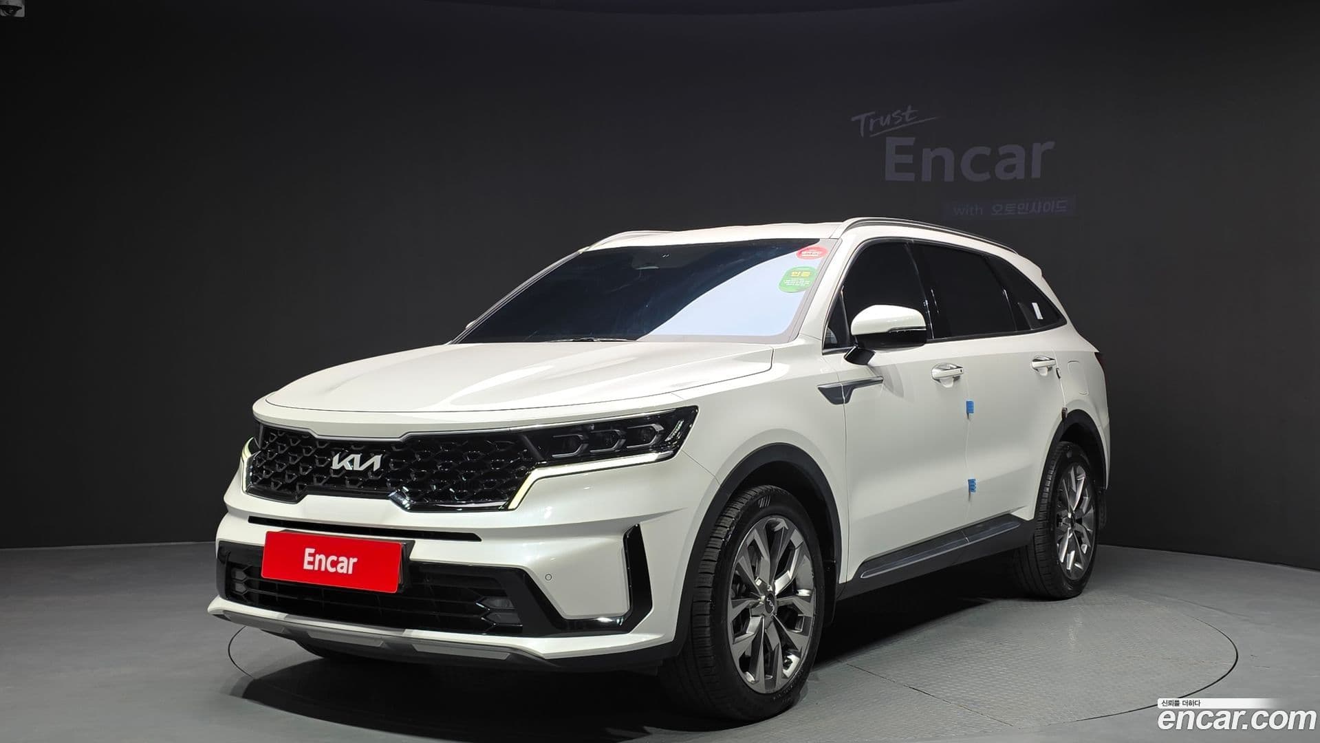 Main__Slider__Photo:Sorento Kia 2021.11-0