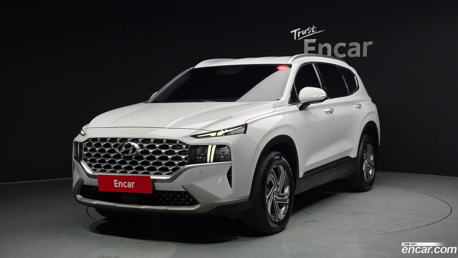 Main__Slider__Photo:Santafe Hyundai 2020.10-0