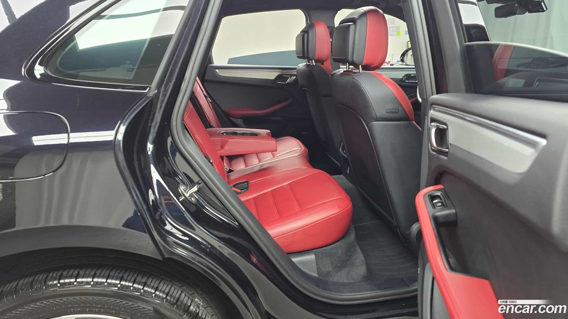 Macan Porsche 2023.7-OPTION-016