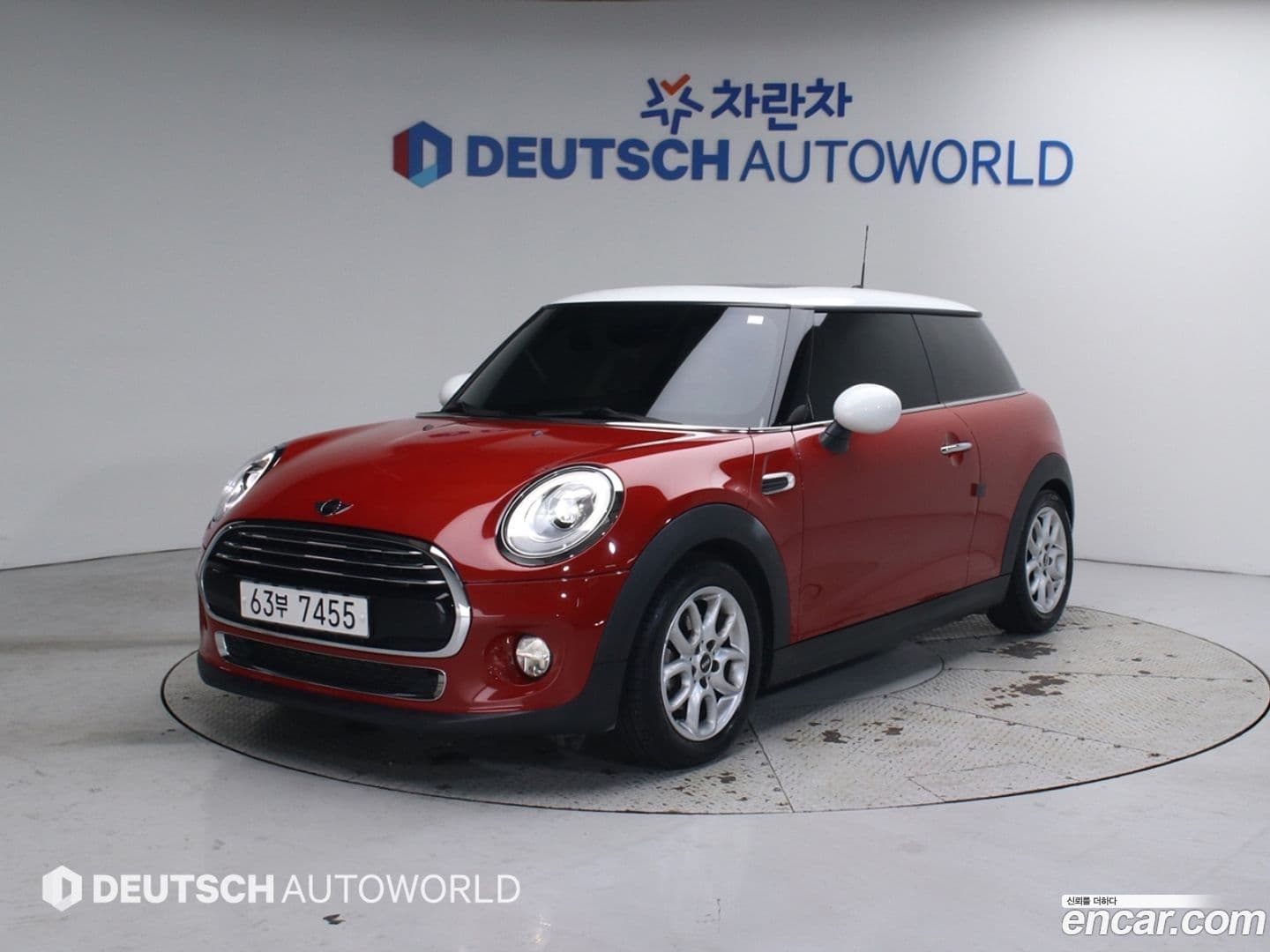 Main__Slider__Photo:Cooper Mini 2017.3-0