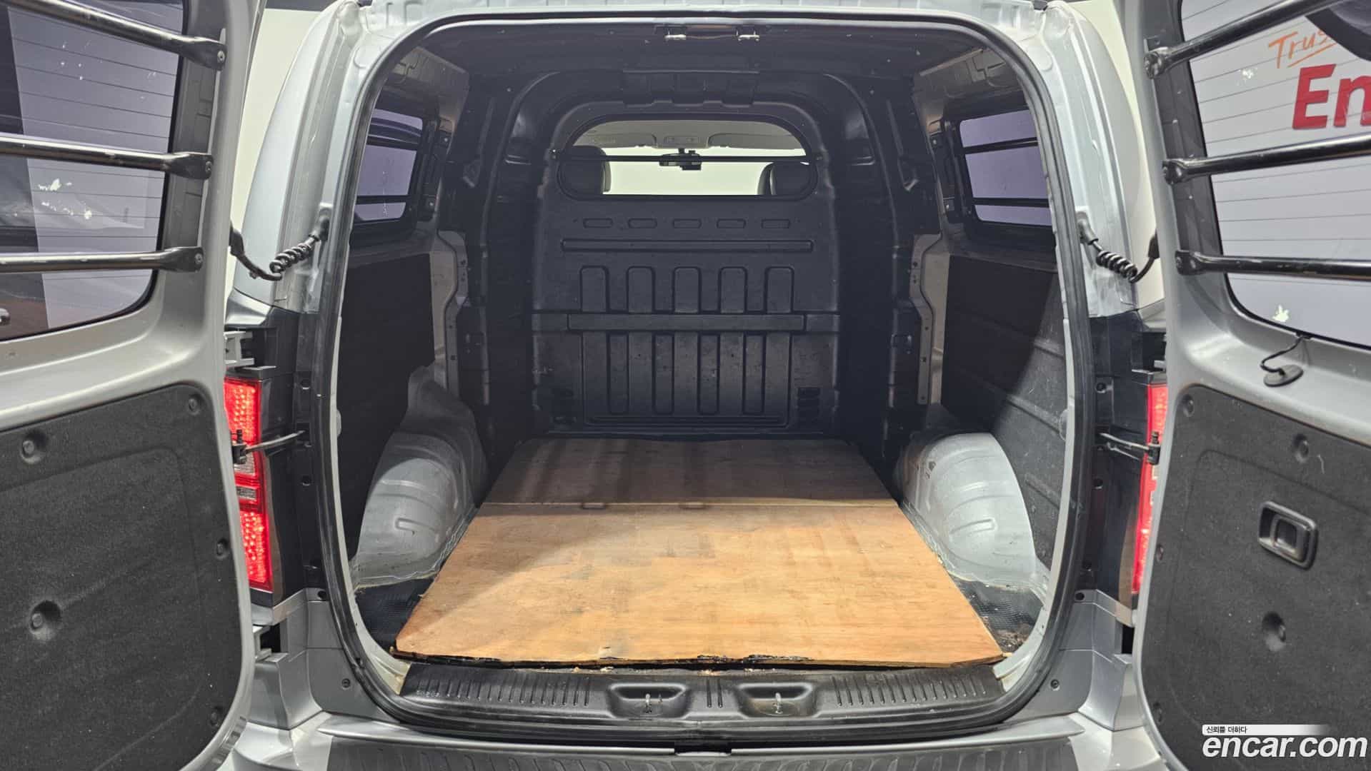 Starex Hyundai 2019.5-OPTION-024