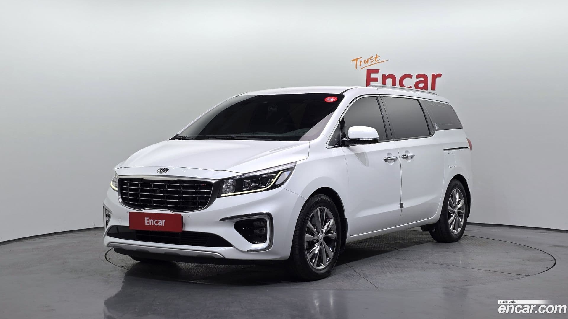 Main__Slider__Photo:Canival Kia 2018.7-0