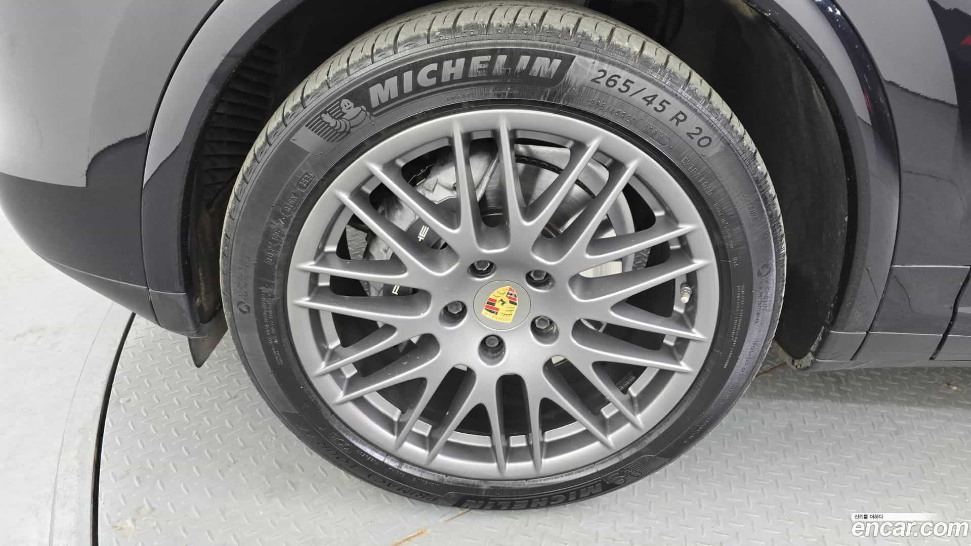 Cayenne Porsche 2017.3-OUTER-005