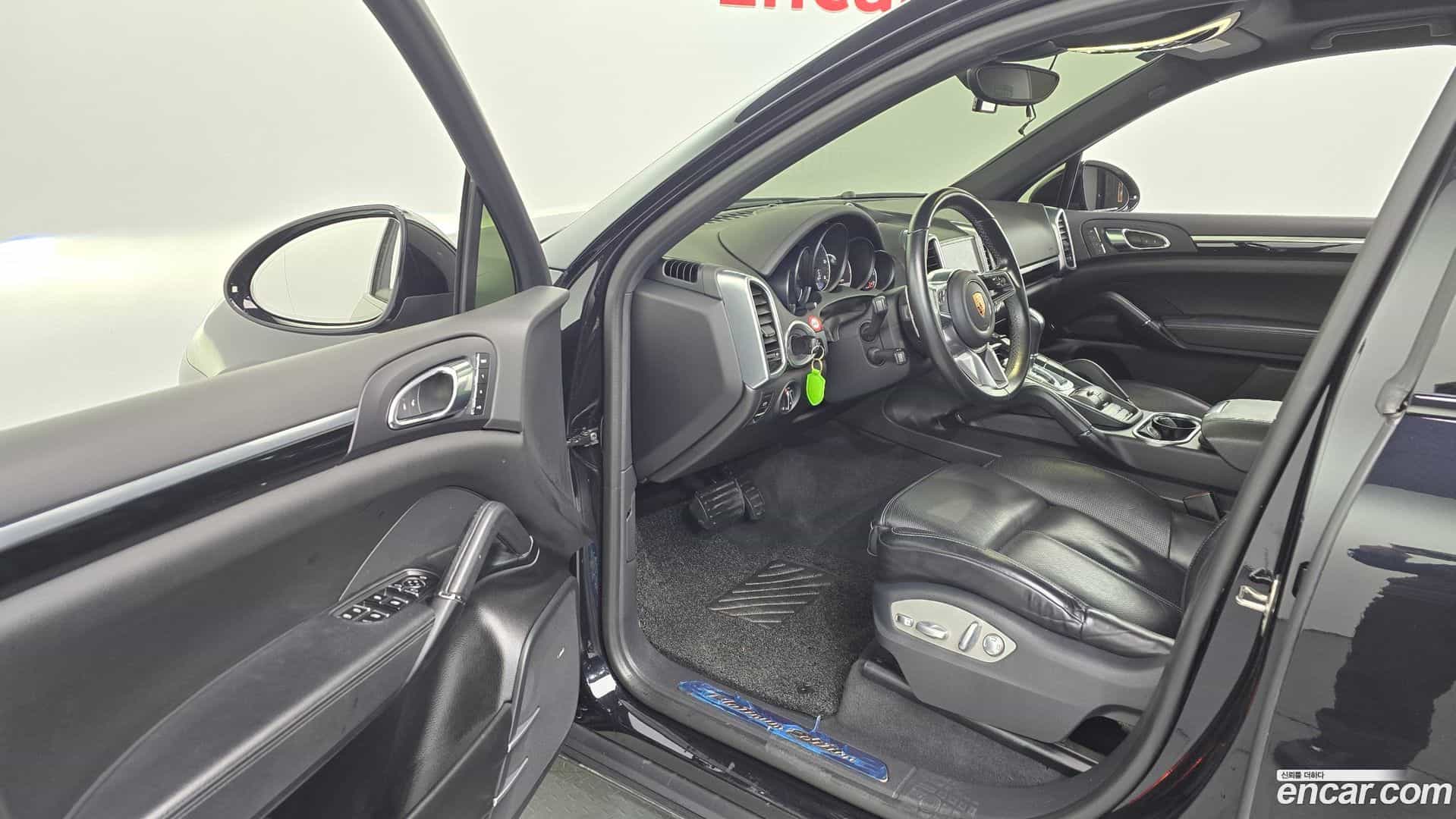 Cayenne Porsche 2017.3-INNER-010