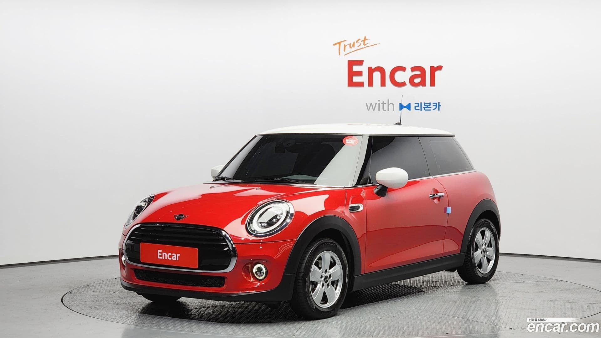 Main__Slider__Photo:Cooper Mini 2021.0-0