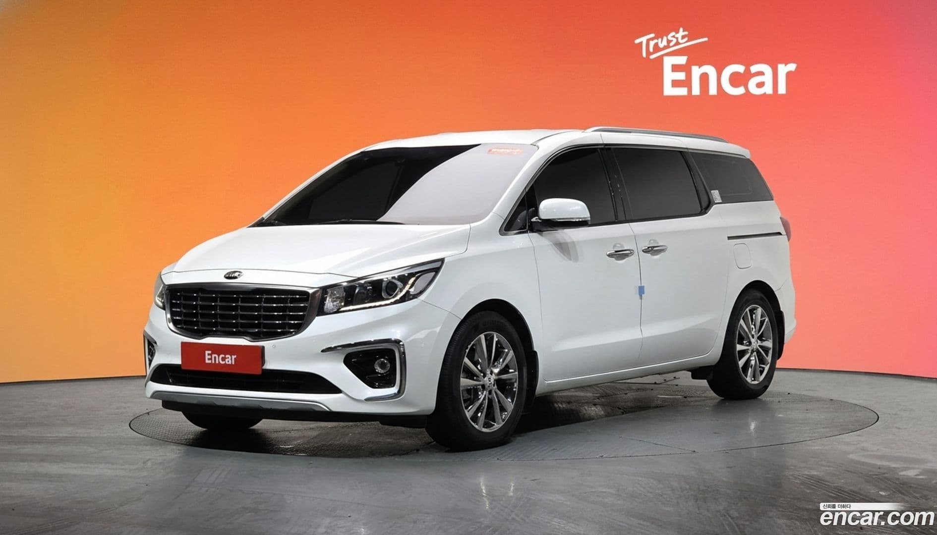 Main__Slider__Photo:Canival Kia 2018.6-0