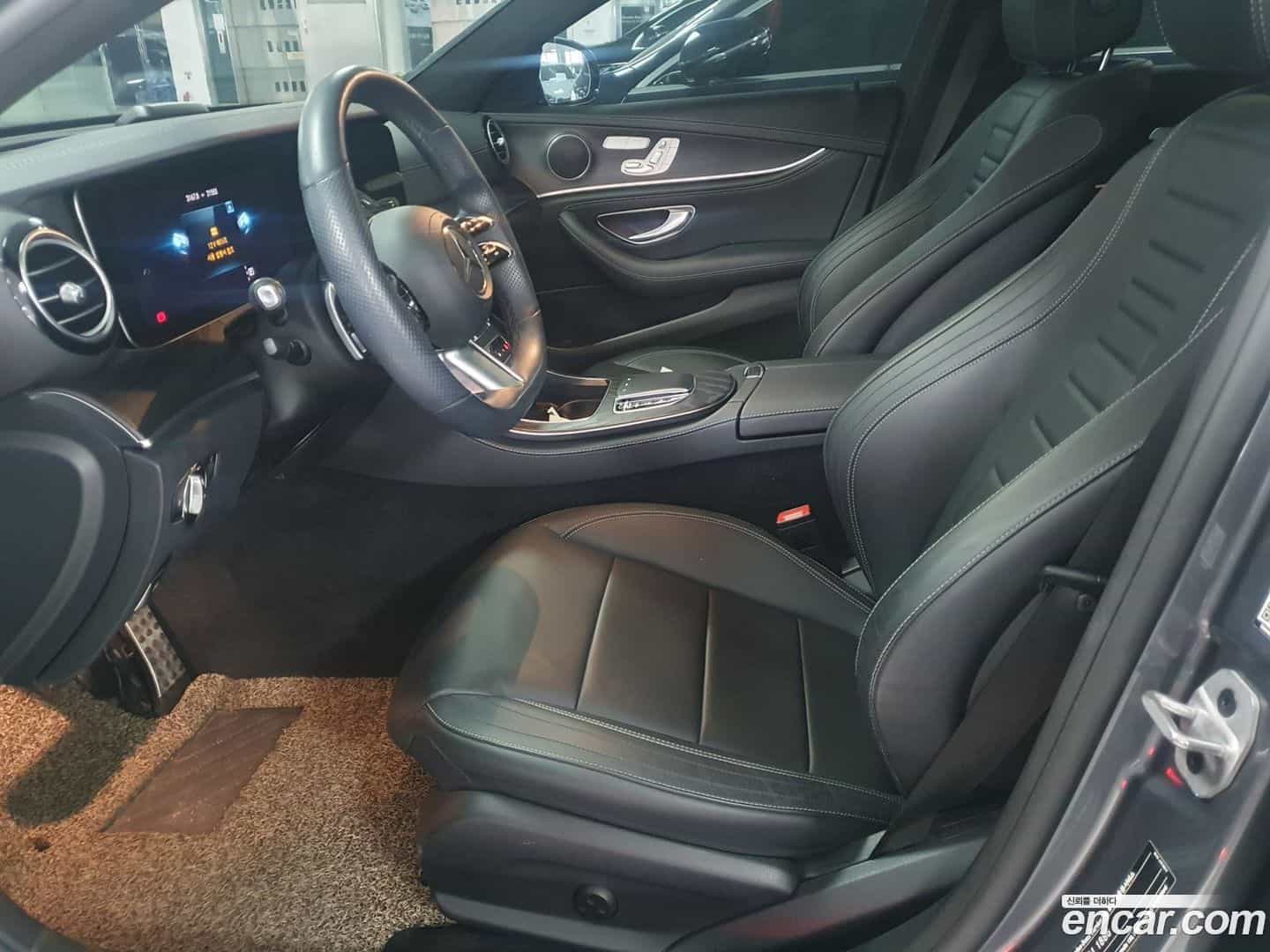 E-Class Mercedes-Benz 2020.10-OPTION-018