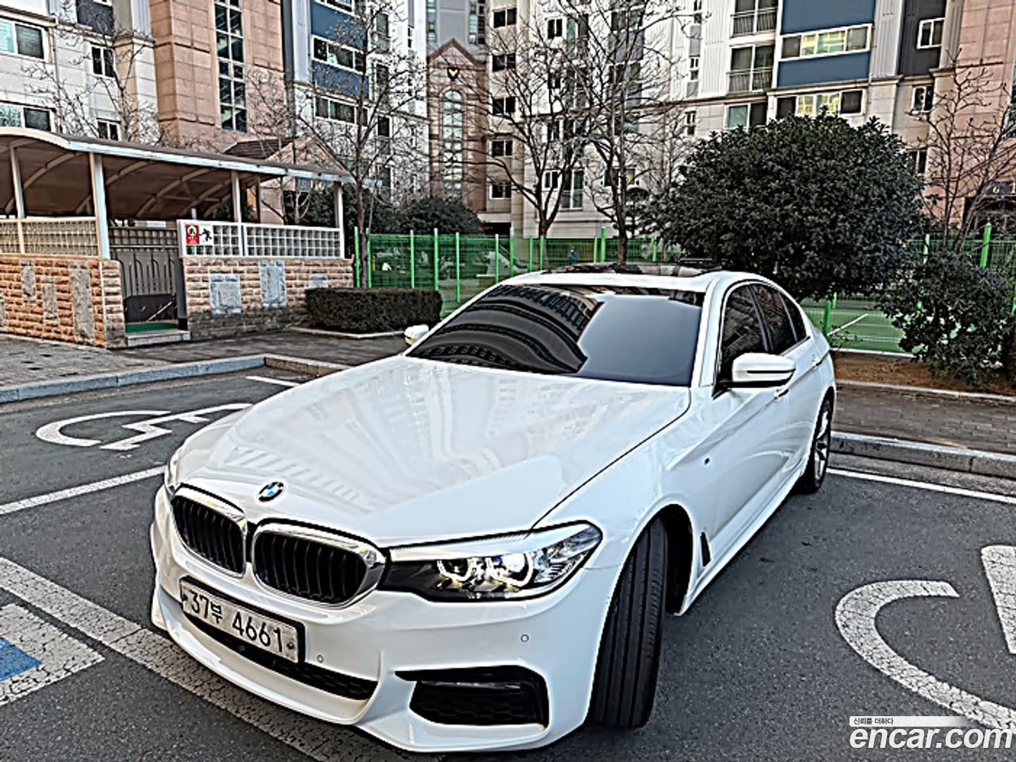Main__Slider__Photo:5-Series BMW 2017.9-0