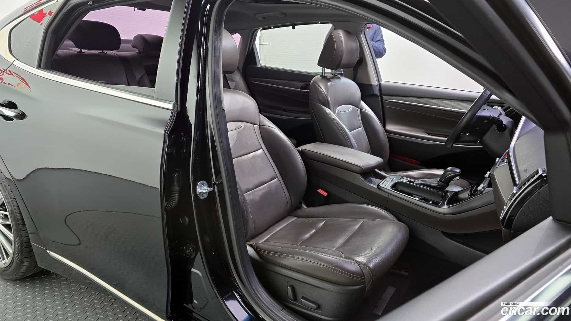 Grandeur Hyundai 2017.2-OPTION-016