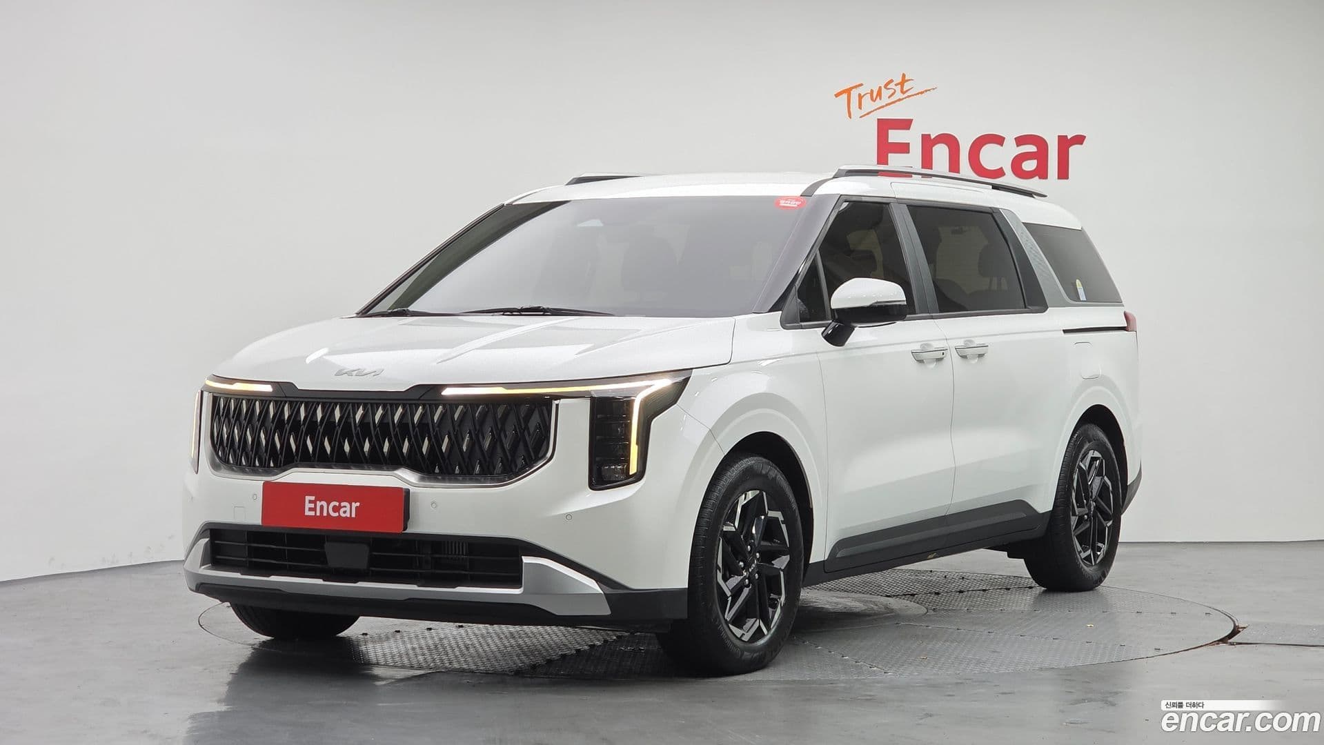Main__Slider__Photo:Canival Kia 2024.2-0