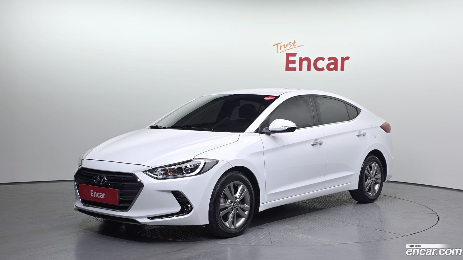 Main__Slider__Photo:AVANTE Hyundai 2016.1-0