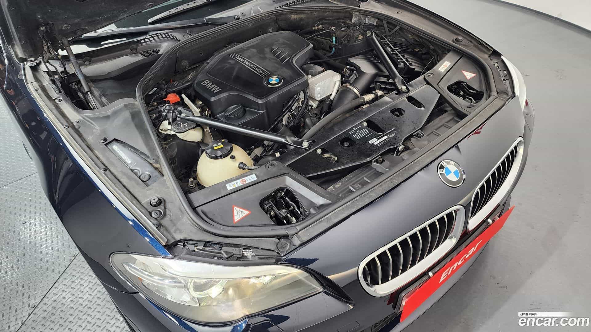 5-Series BMW 2015.11-INNER-006